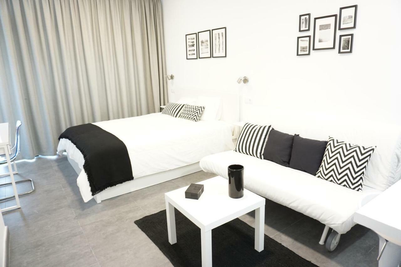 Black & White Las Canteras Лас-Пальмас-де-Гран-Канарія Екстер'єр фото