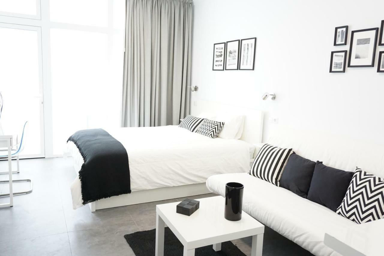 Black & White Las Canteras Лас-Пальмас-де-Гран-Канарія Екстер'єр фото