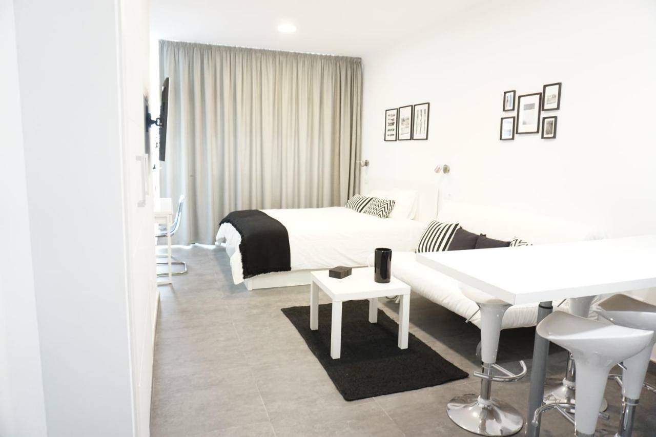 Black & White Las Canteras Лас-Пальмас-де-Гран-Канарія Екстер'єр фото